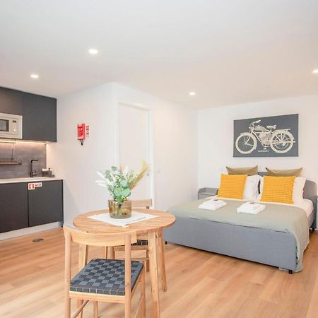 Liiiving In Porto - Downtown Essence Apartments Экстерьер фото